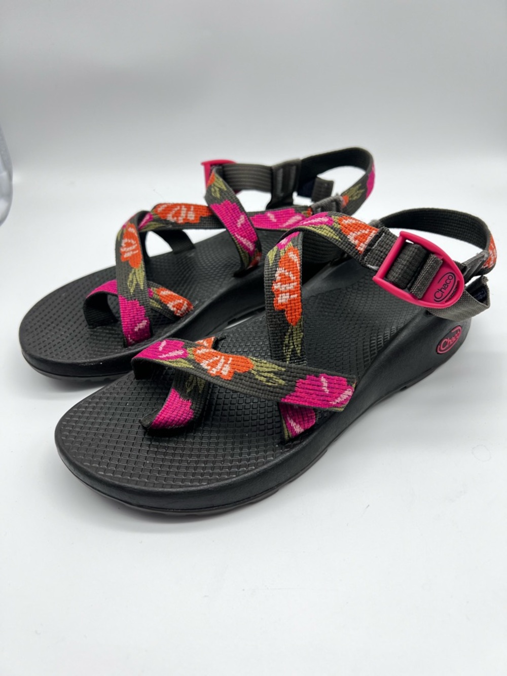 Chaco size 9 Women's Brown Pink Orange Floral Z/2 Classic Outdoor Hiking Sandals